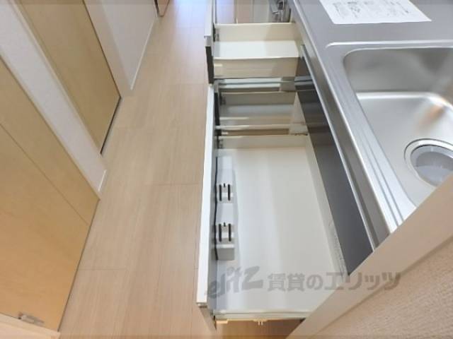 キッチン　収納