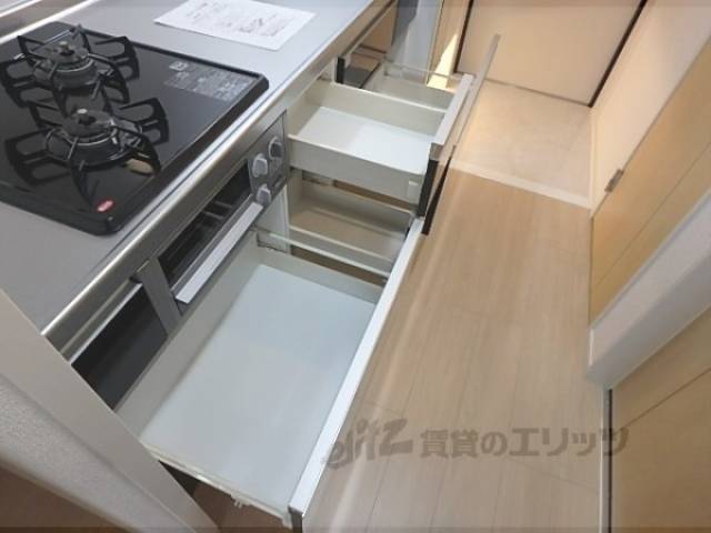 キッチン　収納