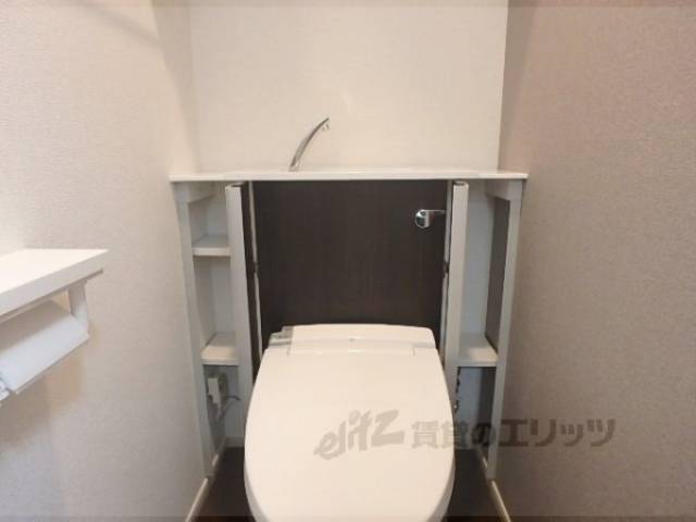 トイレ　収納