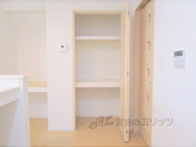 リビング　収納