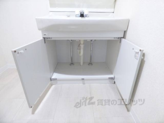 洗面所　収納