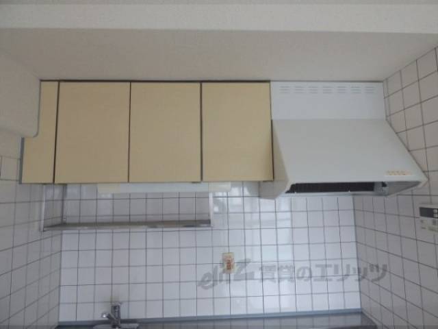 キッチン　収納