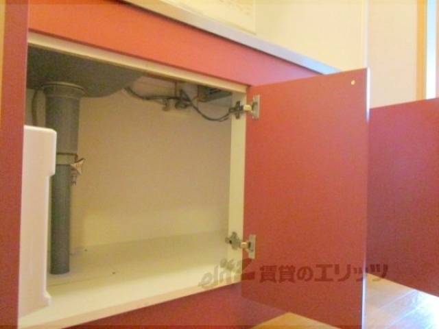 収納　キッチン下