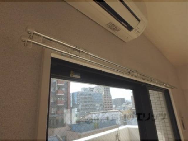 カーテンレール