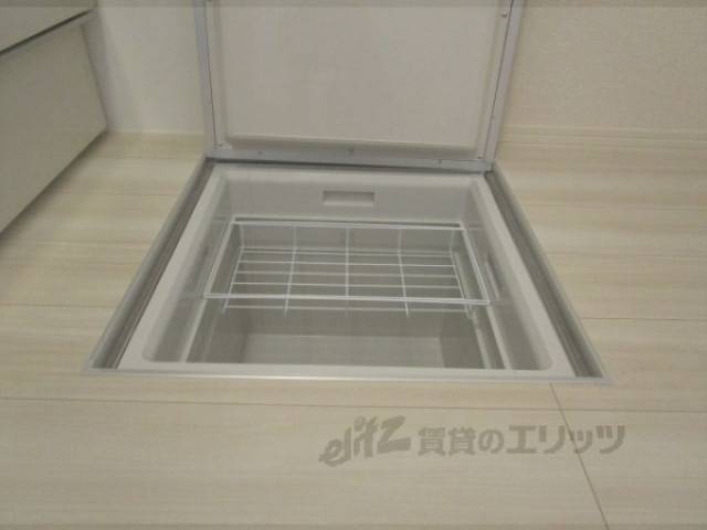 収納　床下収納