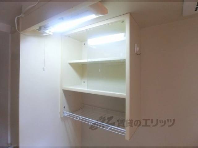 キッチン上部収納