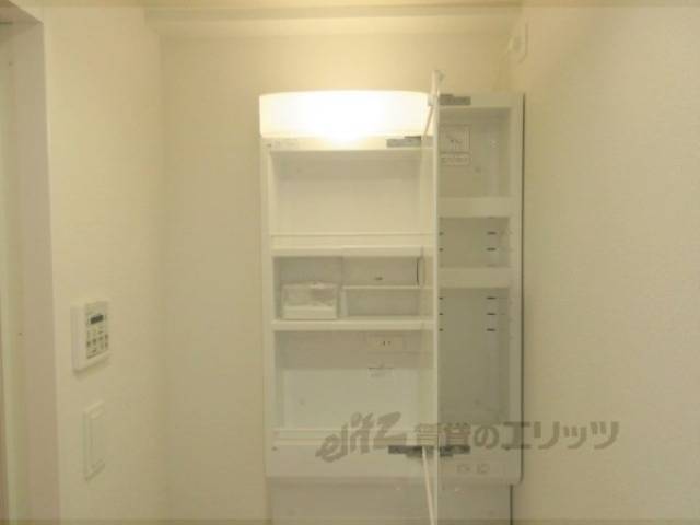 洗面所　上収納