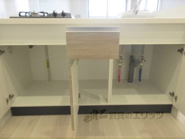 キッチン　キッチン下収納