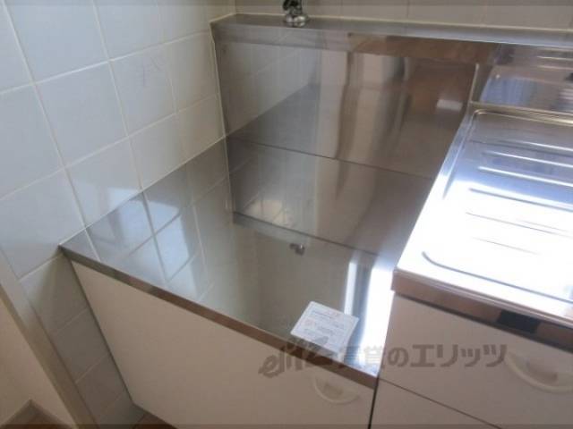 キッチン　コンロ置き場