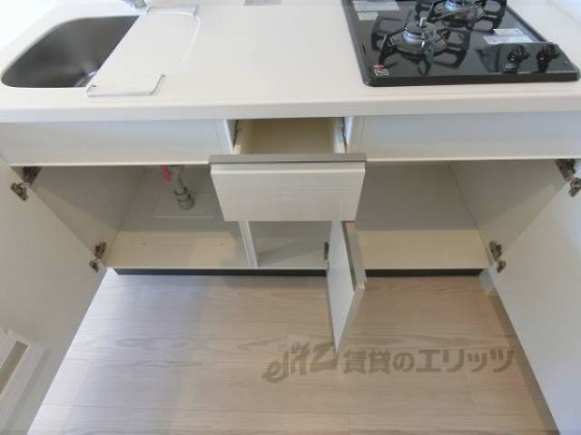 キッチン　下部収納