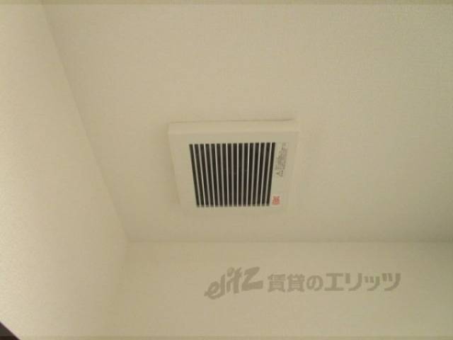 トイレ　換気扇
