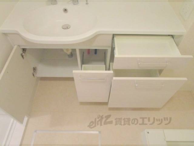 洗面所　収納下部