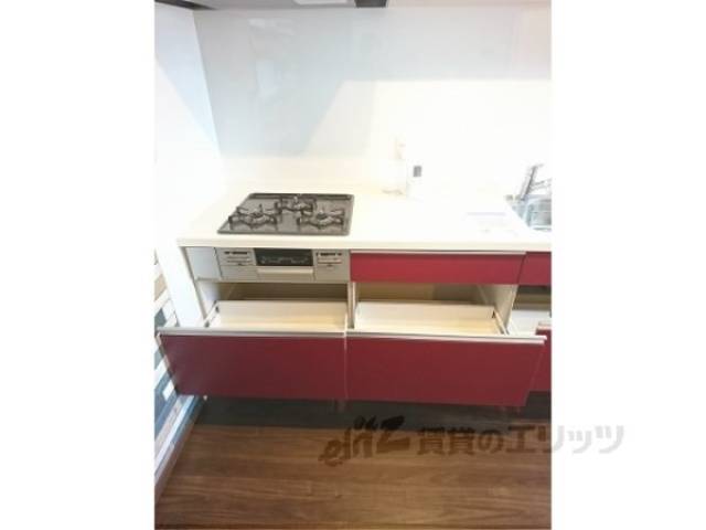 キッチン　収納