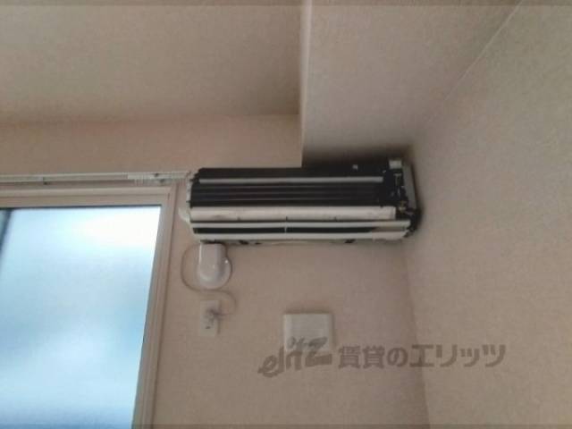 エアコン　（清掃中）