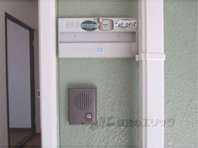 玄関　インターフォン