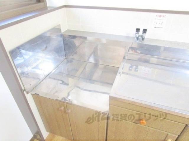 キッチン　ガスコンロ置き場