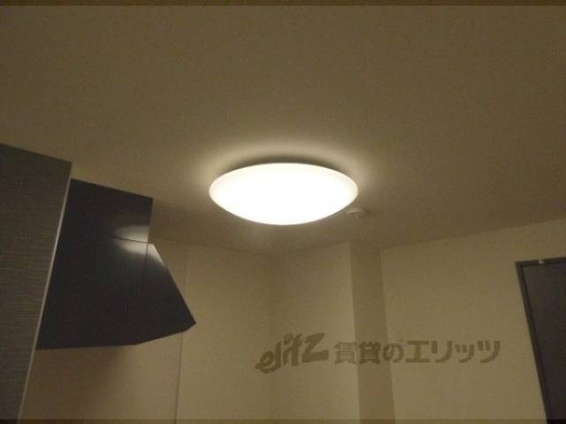 キッチン　照明