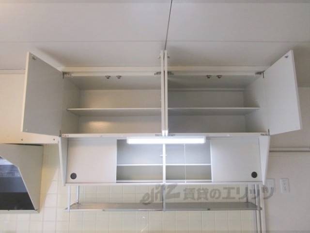 キッチン　収納