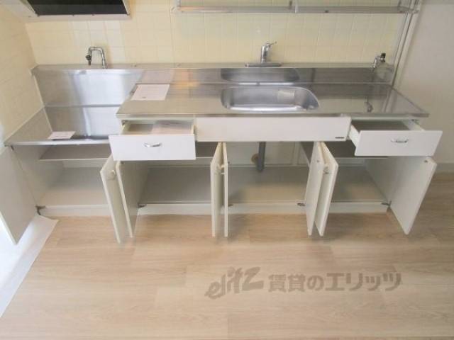 キッチン　収納