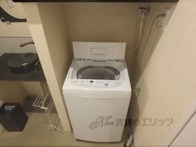 洗濯機置場　洗濯機
