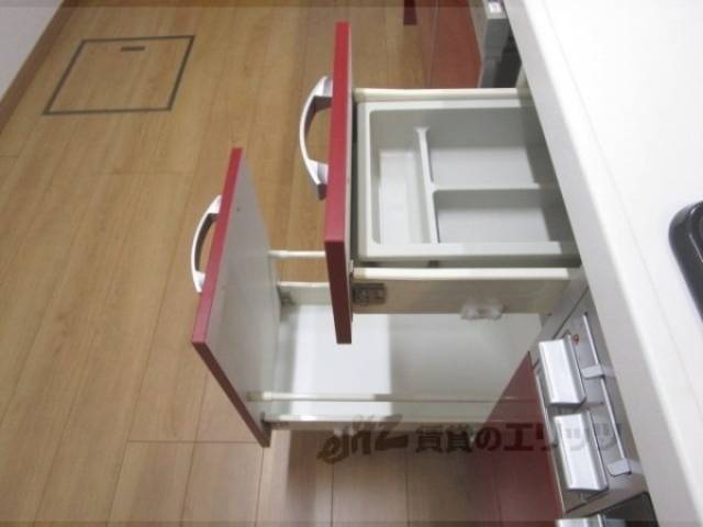キッチン　キッチン下部収納