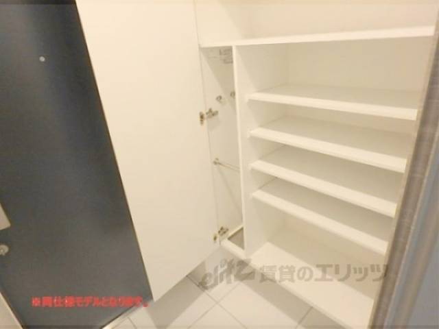 下駄箱　※同仕様モデルとなります。