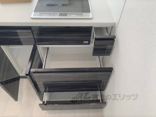 キッチン　下収納