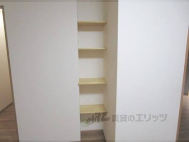 収納　リビング収納棚