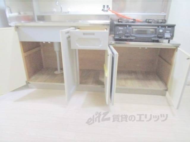 キッチン　収納