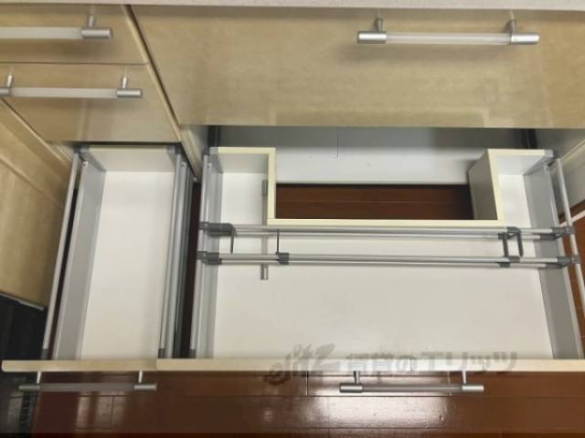 キッチン　下部収納
