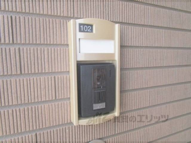玄関　インターホン