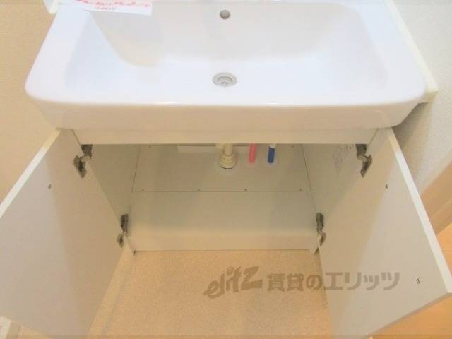 洗面所　収納