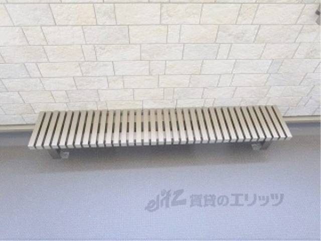 ベランダ　ベンチ