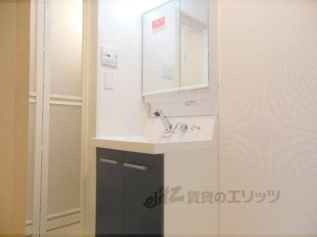 洗面所　独立洗面台