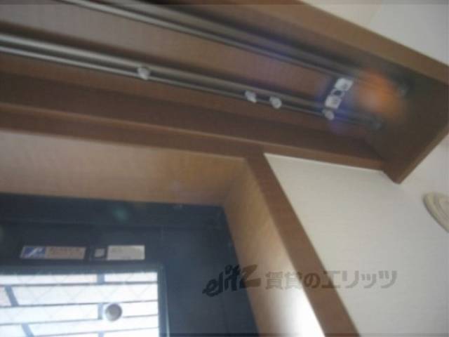 カーテンレール