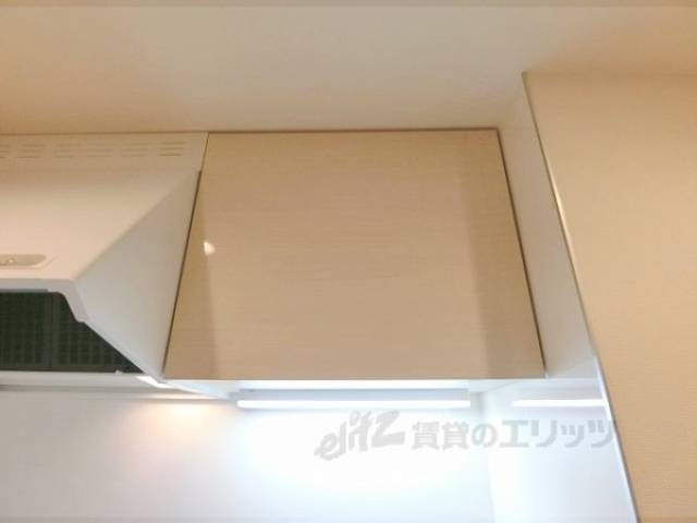 キッチン　キッチン上部収納