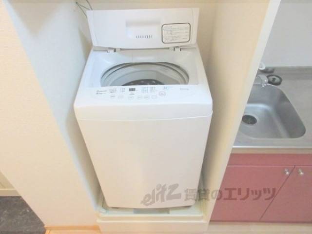 洗濯機置場　洗濯機