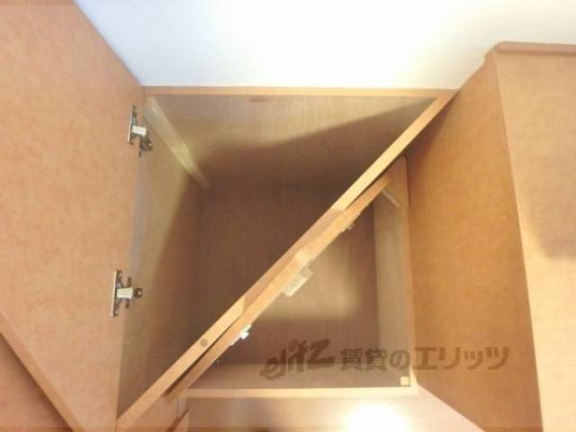 収納 ベッド下