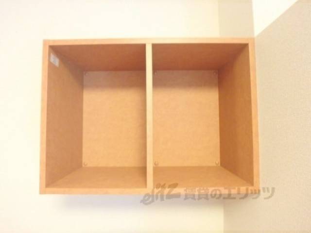 収納　テレビ上部