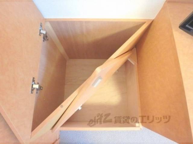 収納 ベッド階段