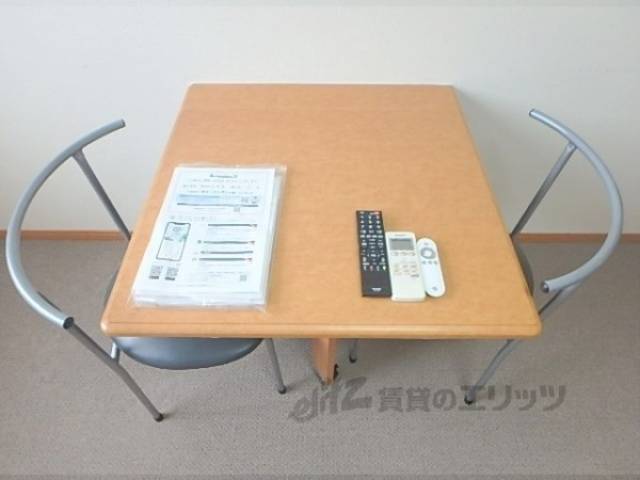 テーブル