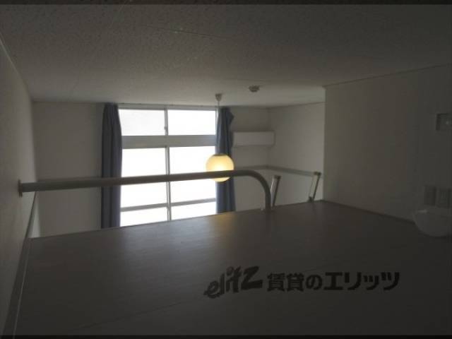 洋室　ロフト