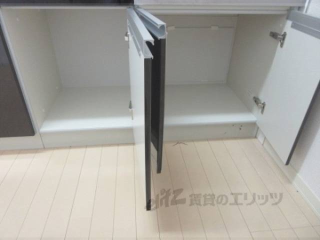 キッチン　収納