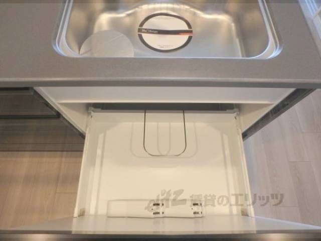 キッチン　下部収納