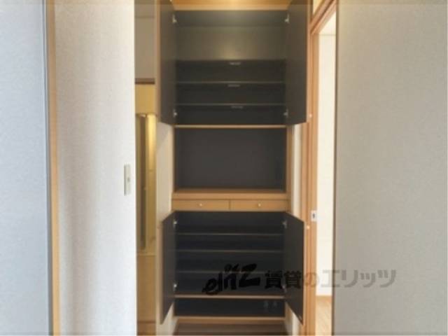 下駄箱　インターホン