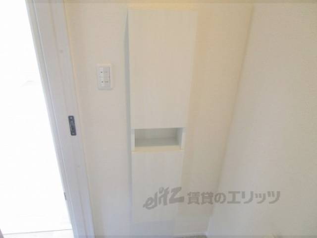 トイレ　収納