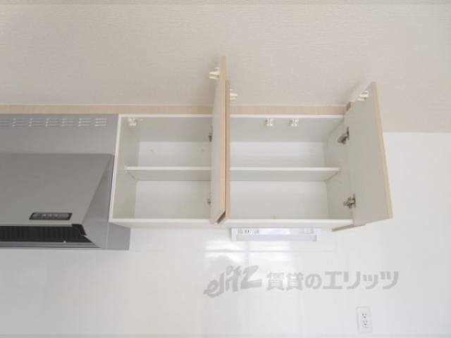 キッチン　上収納