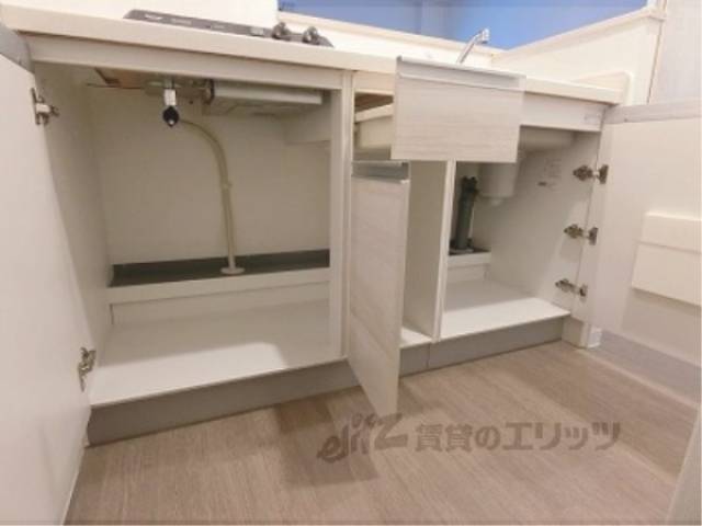 キッチン　キッチン下部収納