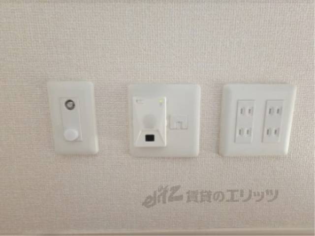 インターネット端子