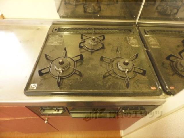 キッチン　コンロ